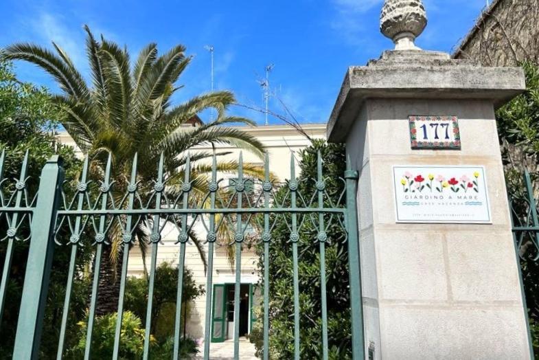 Giardino A Mare Apartment Bari Exterior photo